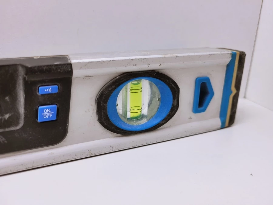 poziomica-cyfrowa-macallister-60cm-stan-11323-2