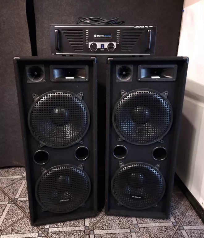 WZMACNIACZ SKYTEC PRO1000 + KOLUMNY AUNA X2