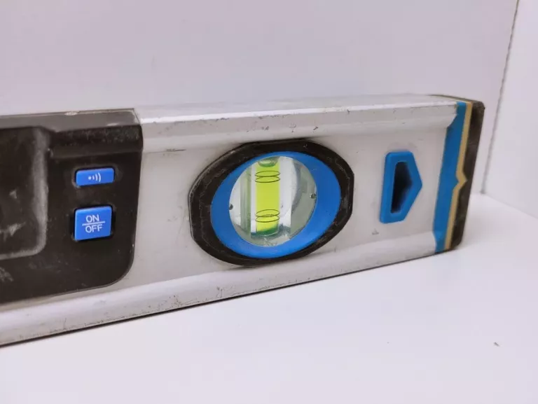 poziomica-cyfrowa-macallister-60cm-stan-11323-2