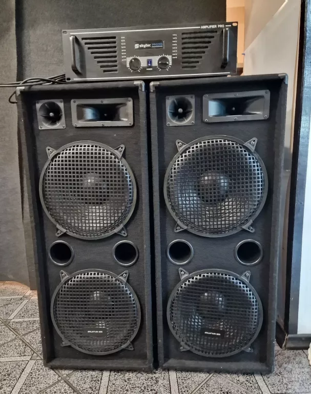 WZMACNIACZ SKYTEC PRO1000 + KOLUMNY AUNA X2