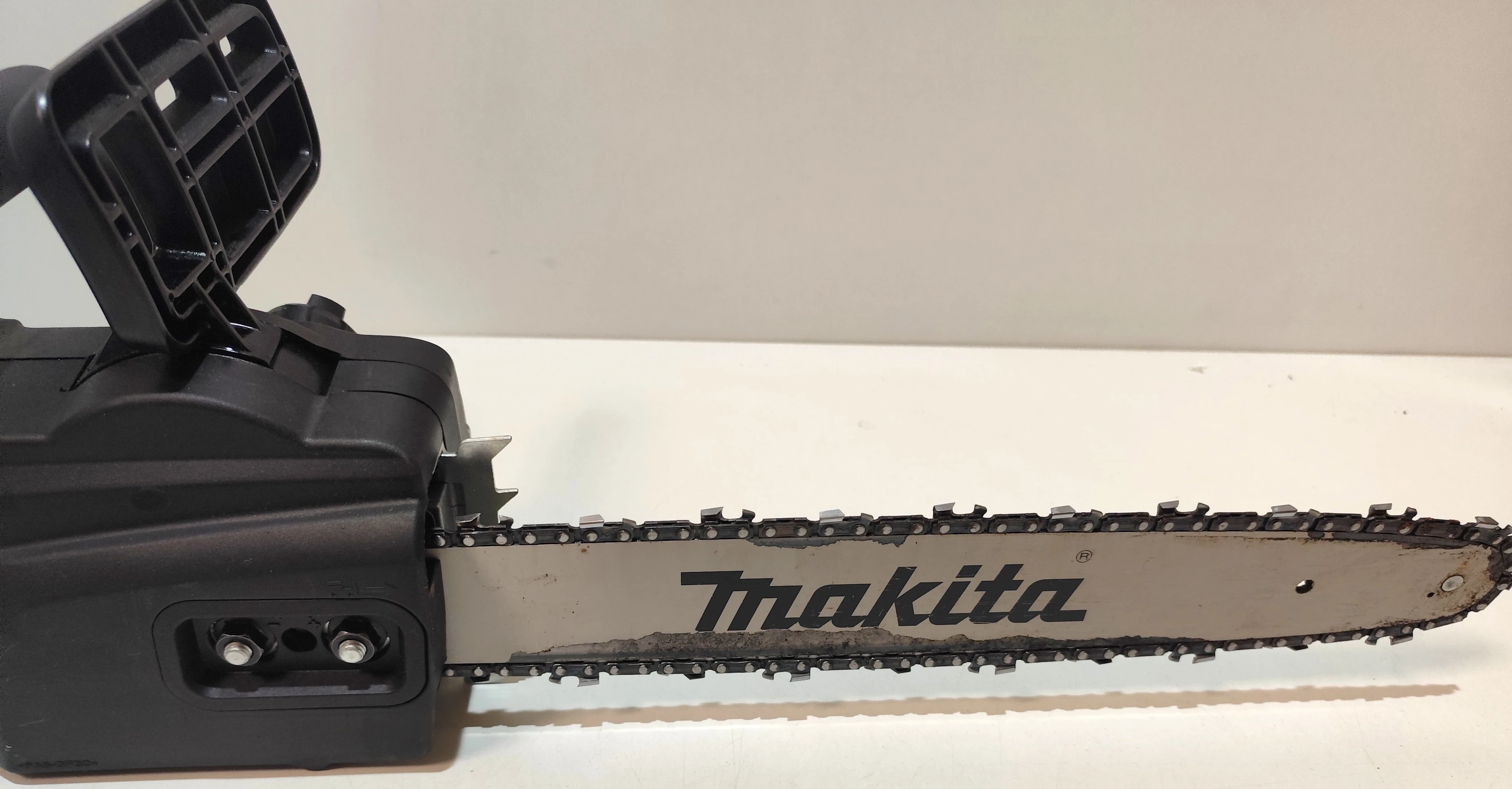 pila-elektryczna-makita-uc4050a-stan-uzywany