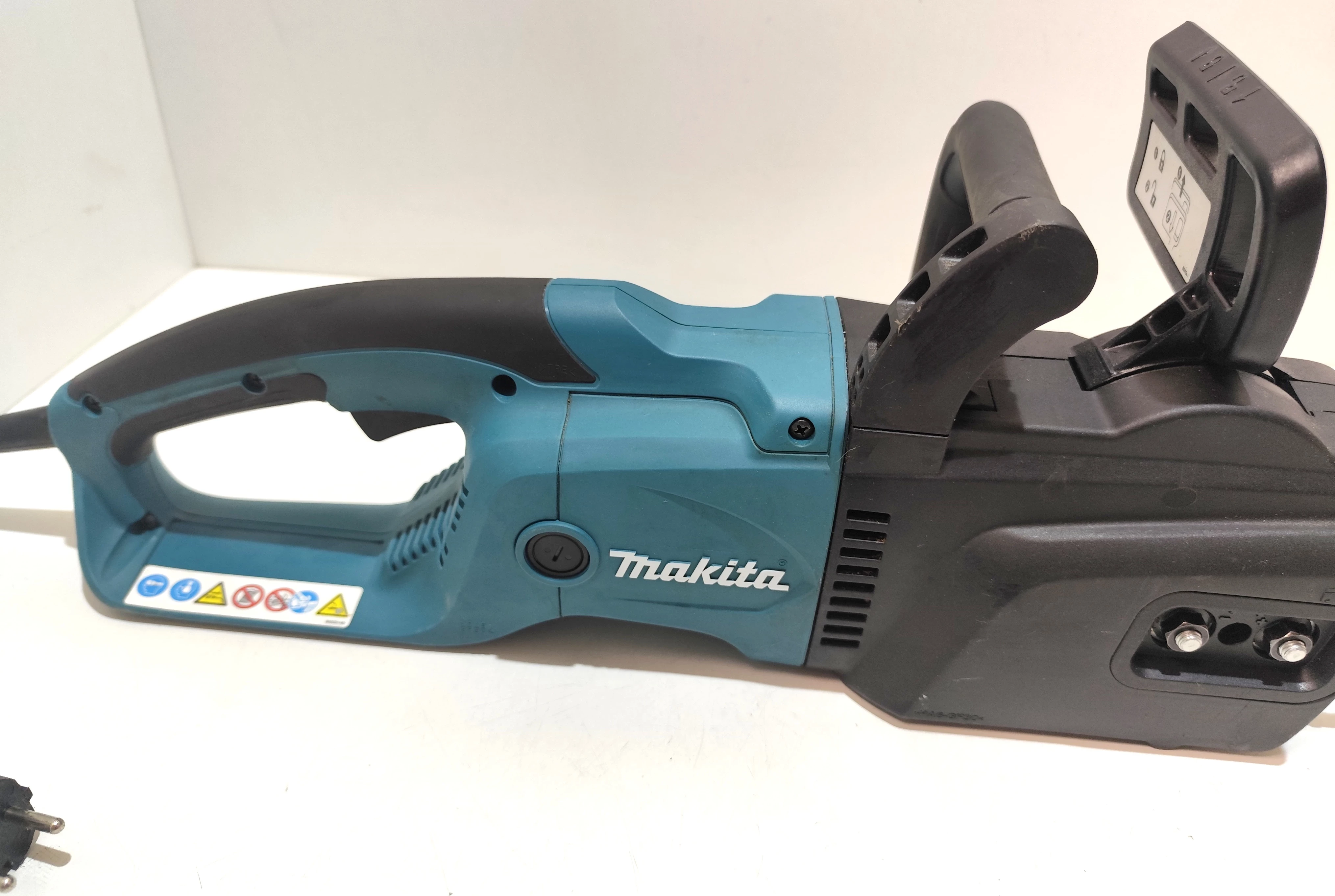 pila-elektryczna-makita-uc4050a-marka-makita