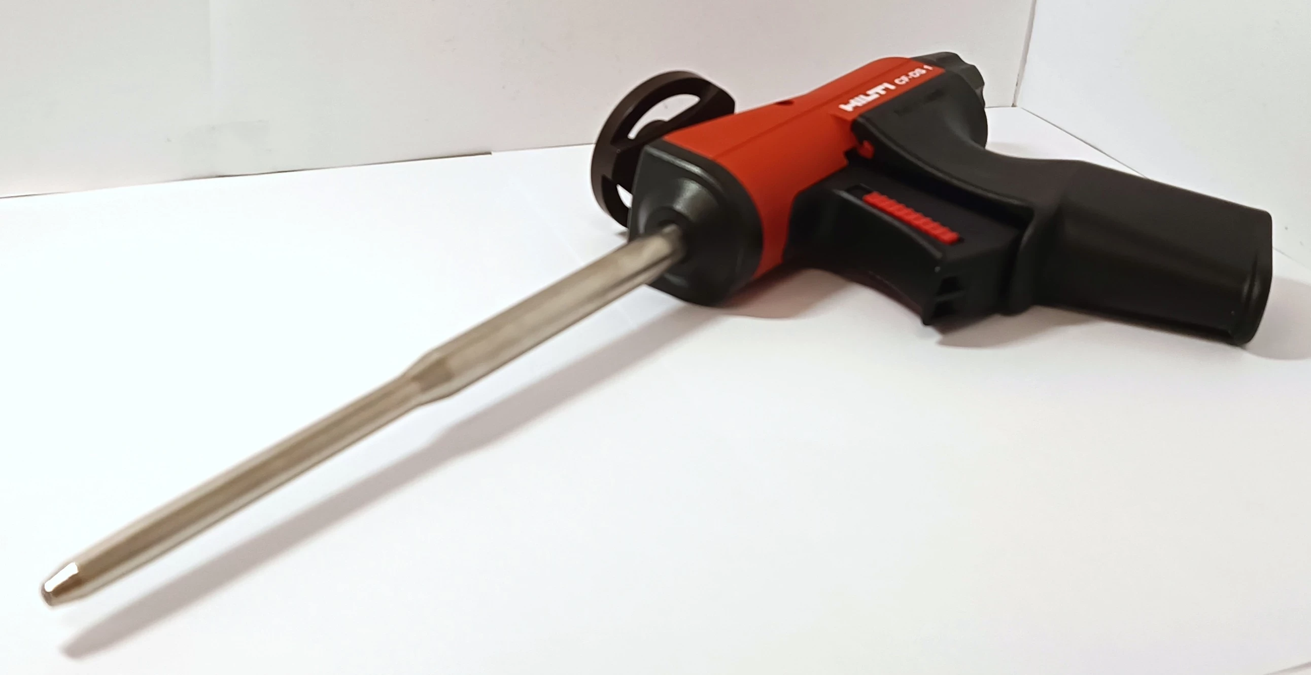 dozownik-pistolet-do-pianki-hilti-cf-ds-1-stan-uzywany