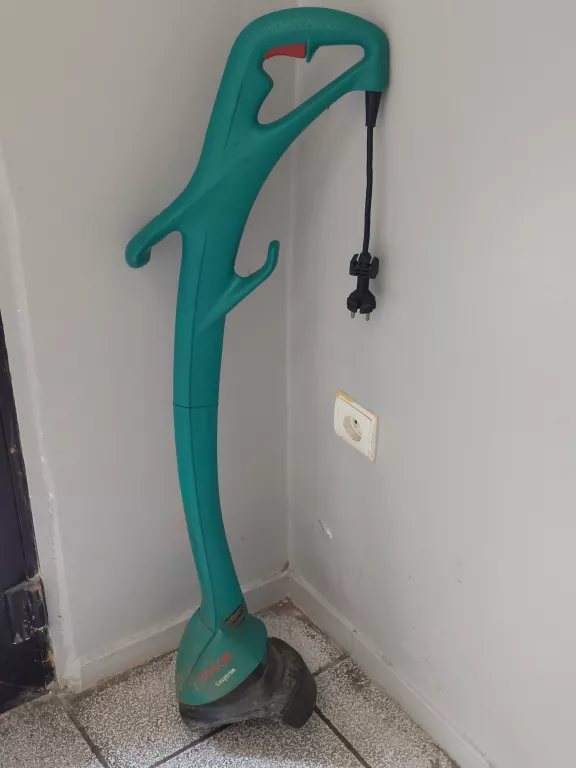 PODKASZARKA BOSCH EASYTRIM ART 23