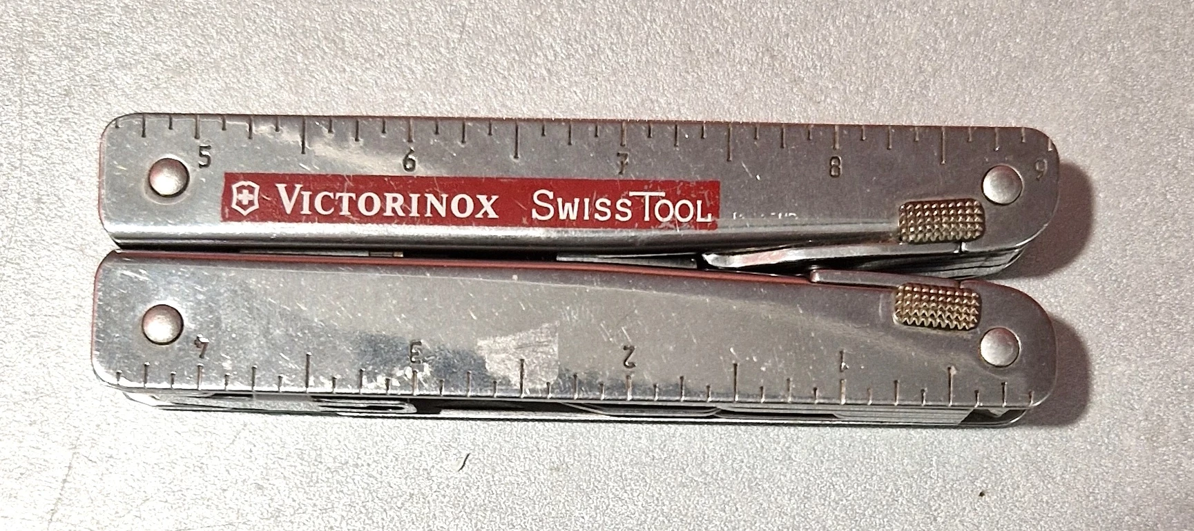 scyzoryk-victorinox-swisstool-emilii-gierczak-35-szczecin-rs