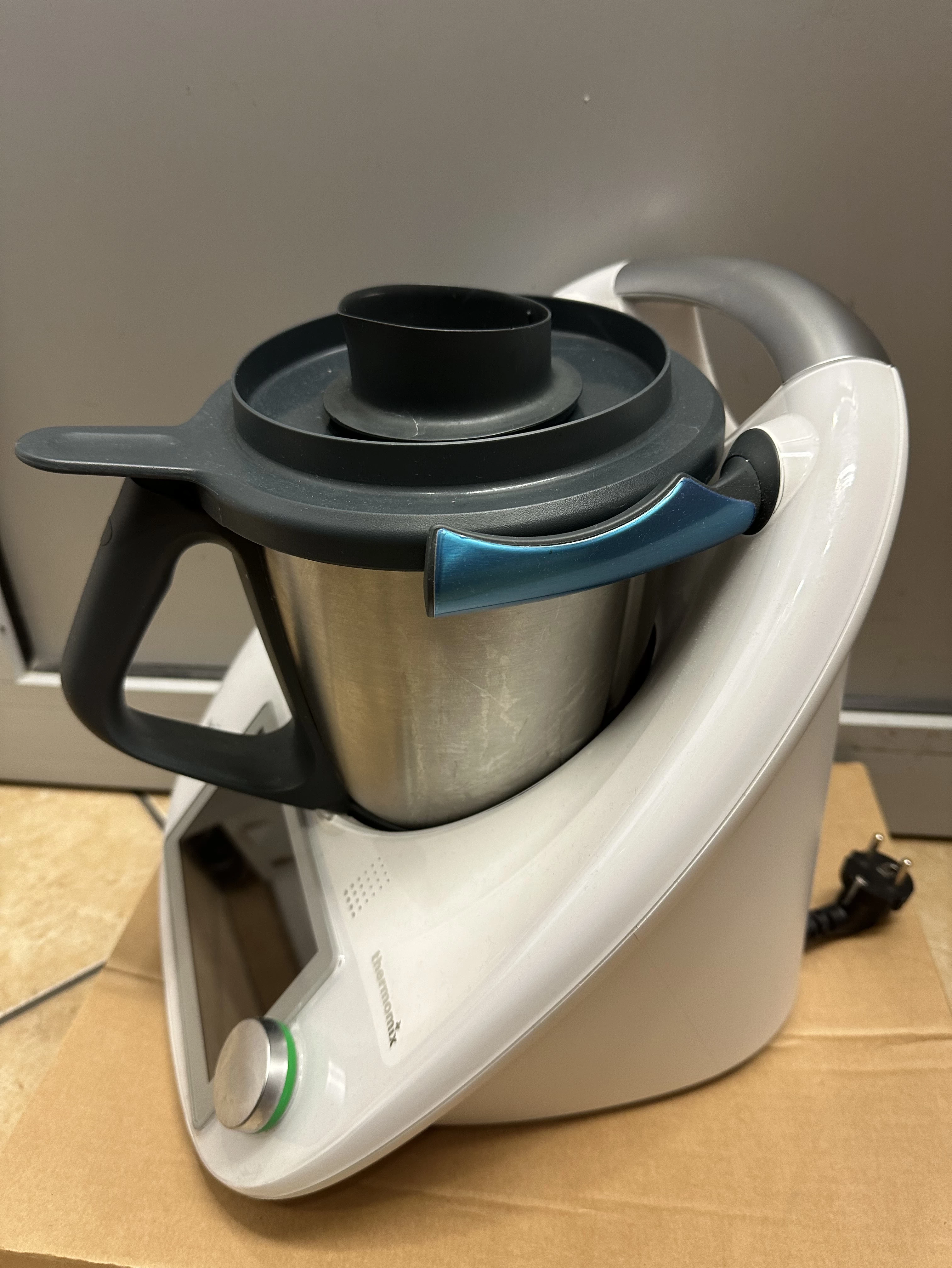 robot-kuchenny-vorwerk-thermomix-tm6-bialy-stan-igla-ean-gtin-9004362514688