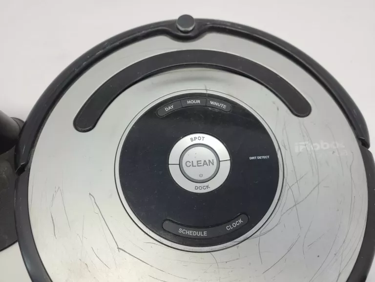 INTELIGENTNY ROBOT SPRZĄTAJĄCY IROBOT ROOMBA 555