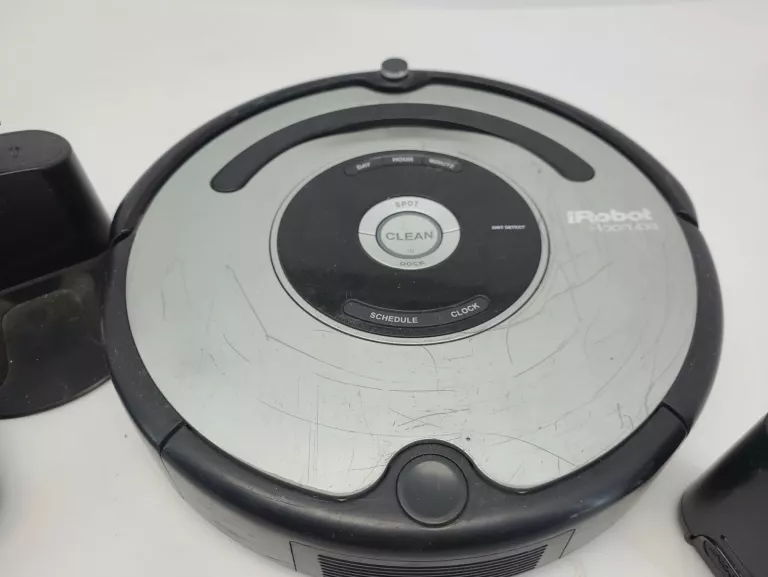 INTELIGENTNY ROBOT SPRZĄTAJĄCY IROBOT ROOMBA 555