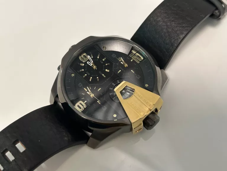 zegarek-meski-diesel-dz-7377-pudelko-mechanizm-kwarcowy