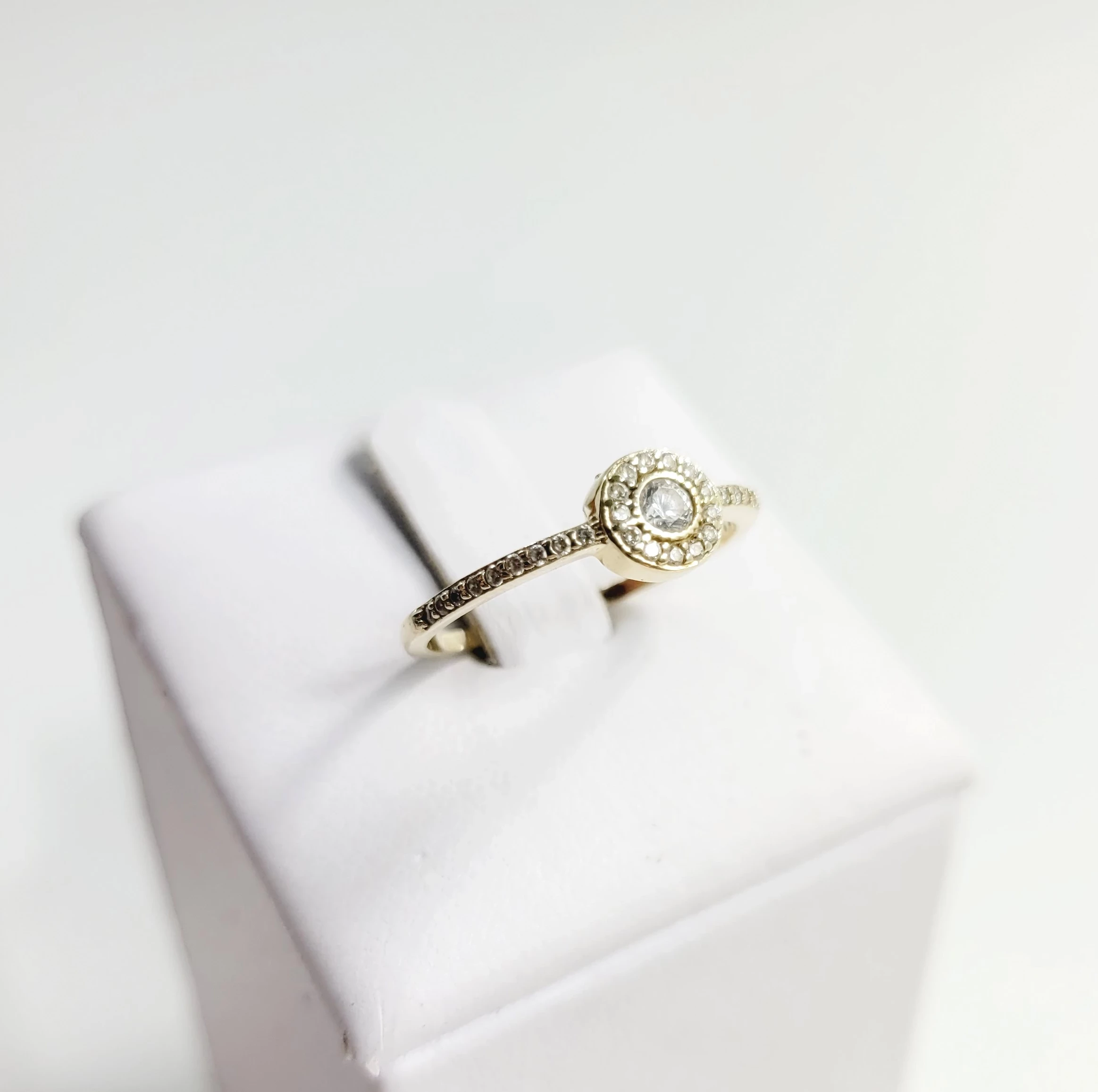 zloty-pierscionek-z-cyrkoniami-585-150g-r13-marka-248811-1220464