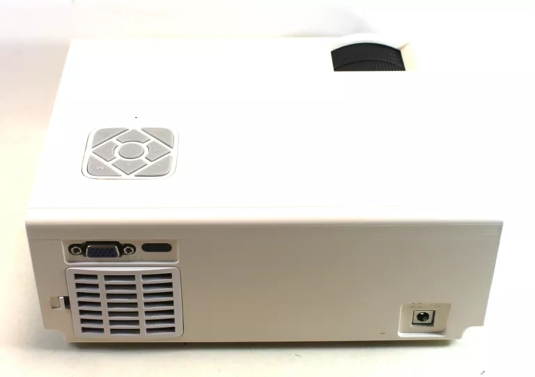 MULTIMEDIA PROJEKTOR