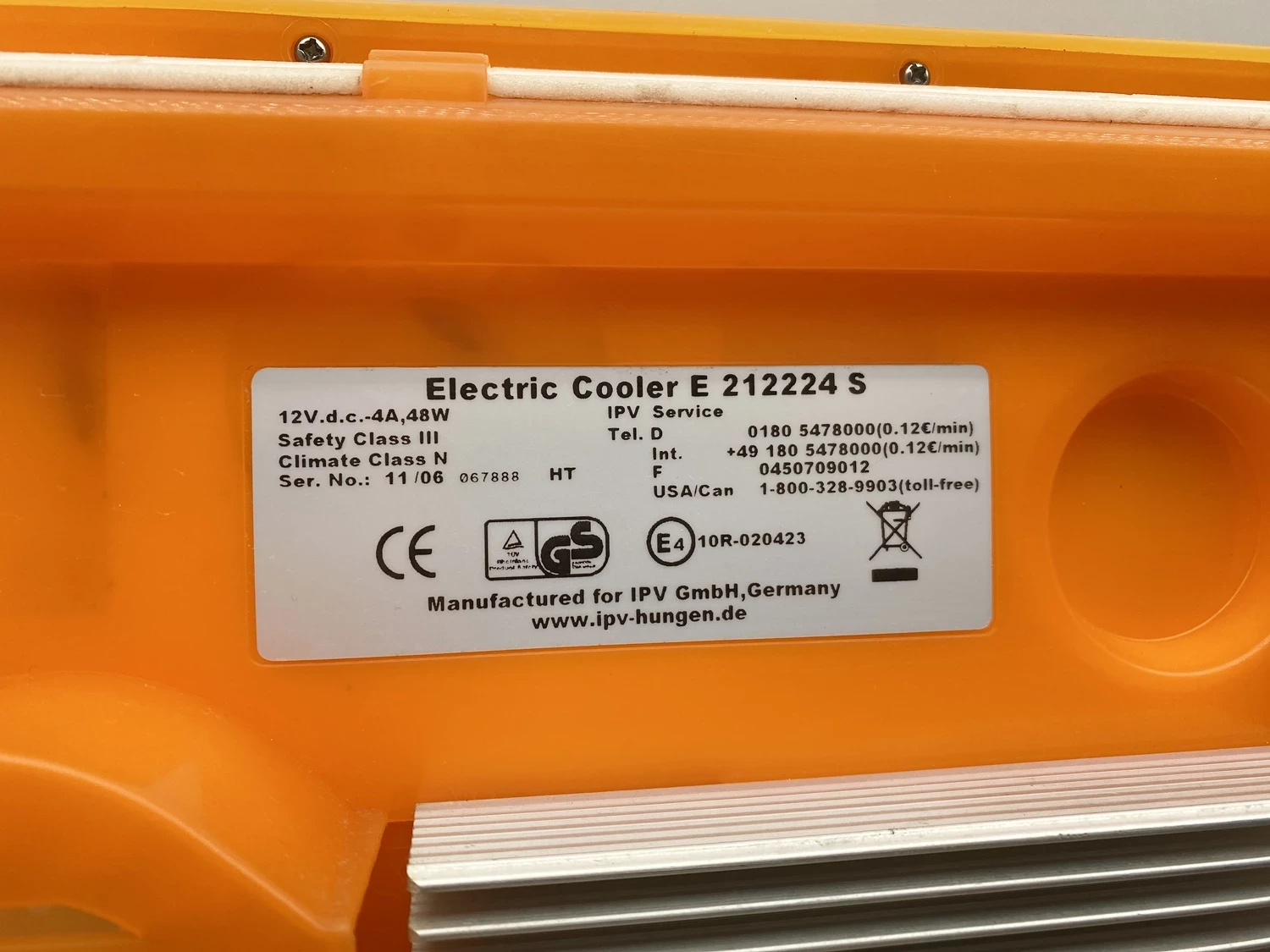 lodowka-turystyczna-ezetil-pomaranczowa-ean-gtin-4020716804866