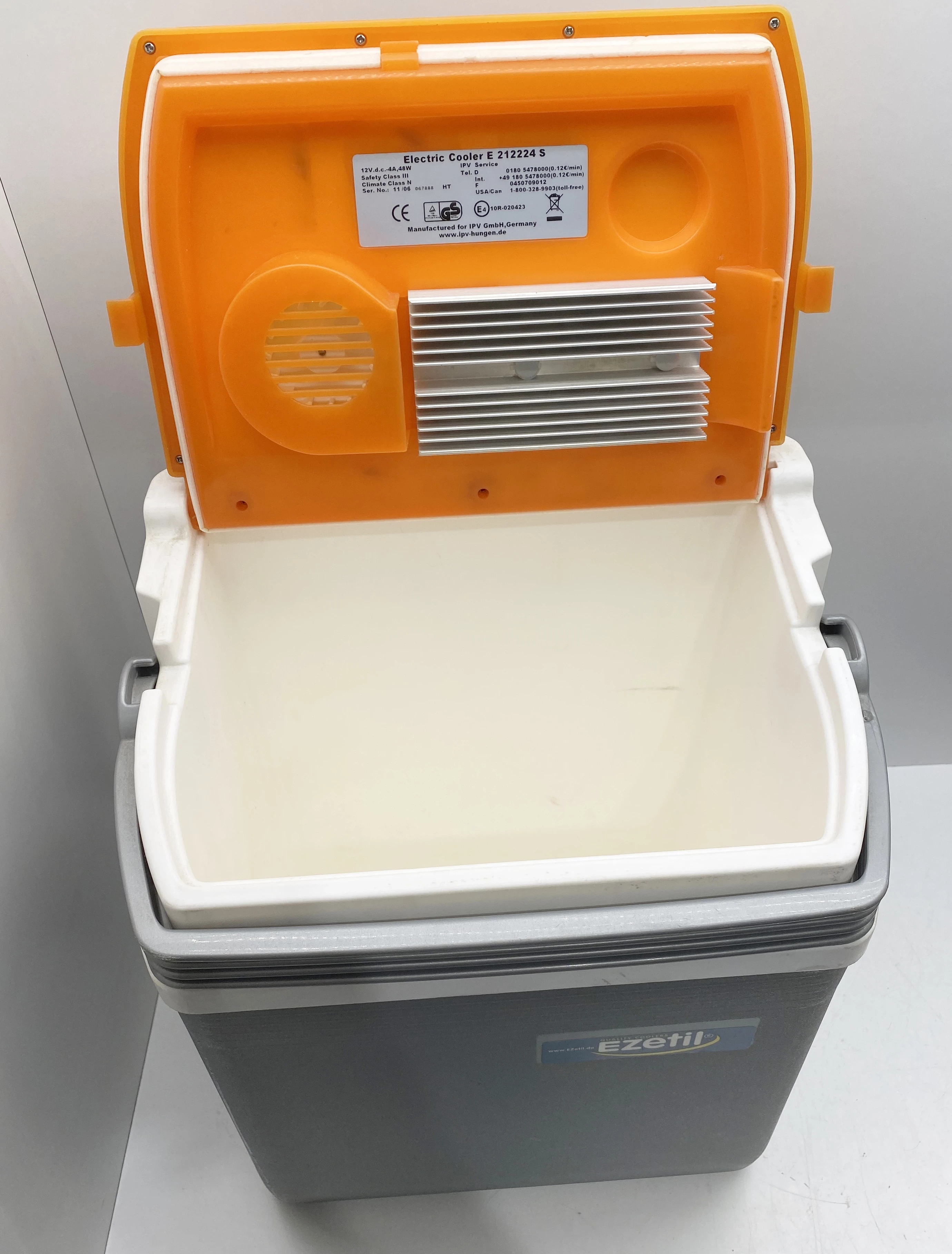 lodowka-turystyczna-ezetil-pomaranczowa-stan-uzywany