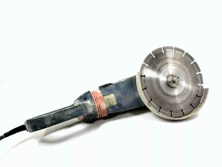 BOSCH SZLIFIERKA KĄTOWA GWS 26-230 KPL Z WALIZKĄ