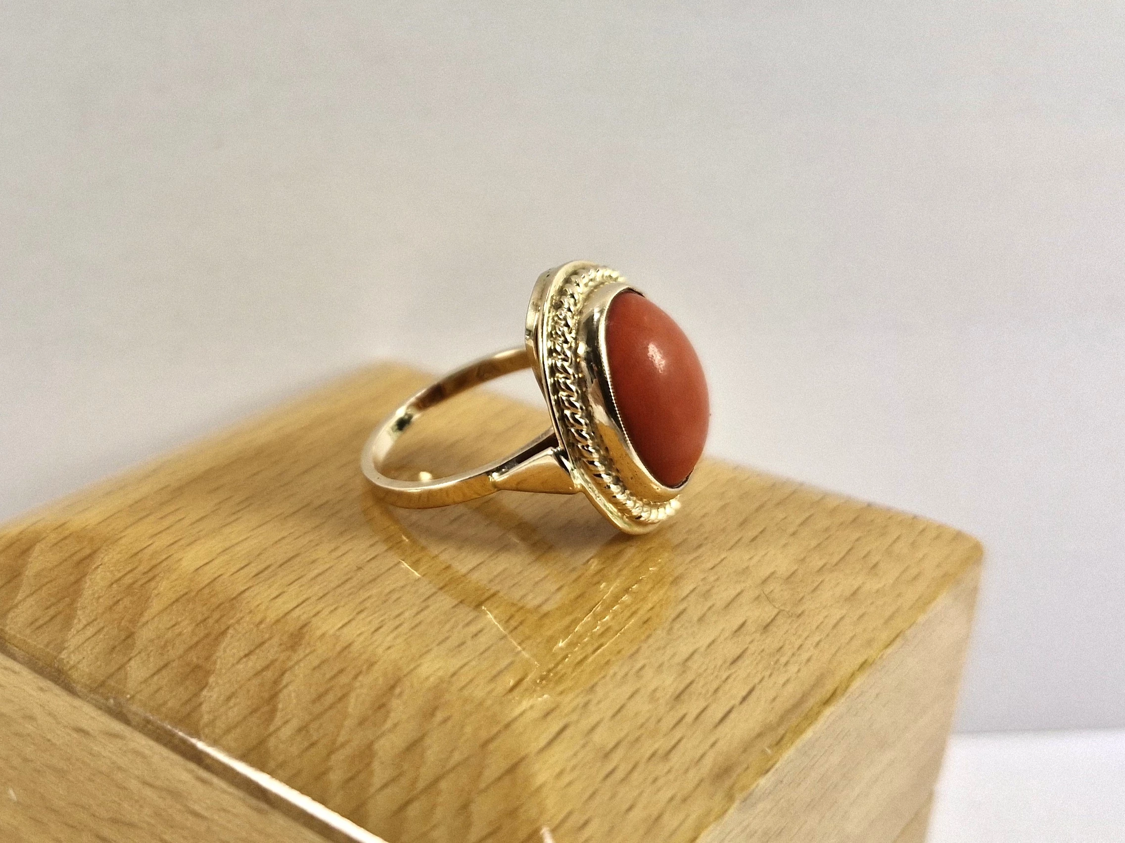 zloty-pierscionek-z-koralem-585-677g-r14-kamien-17088-128