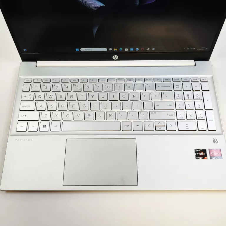 LAPTOP HP PAVILION 15-EH2679NW 15,6" AMD RYZEN 5 5625U 16 GB/512 GB