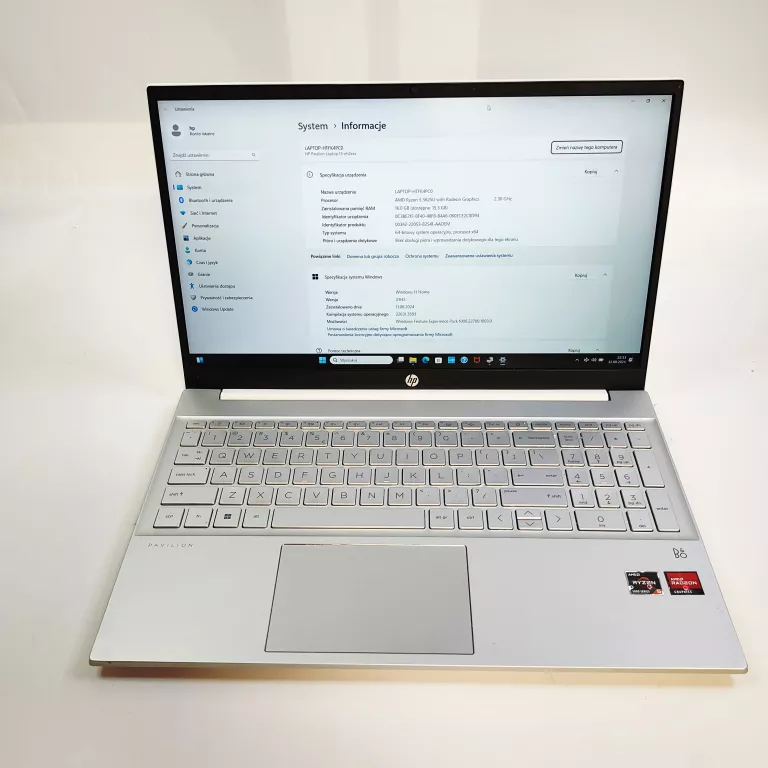 LAPTOP HP PAVILION 15-EH2679NW 15,6" AMD RYZEN 5 5625U 16 GB/512 GB