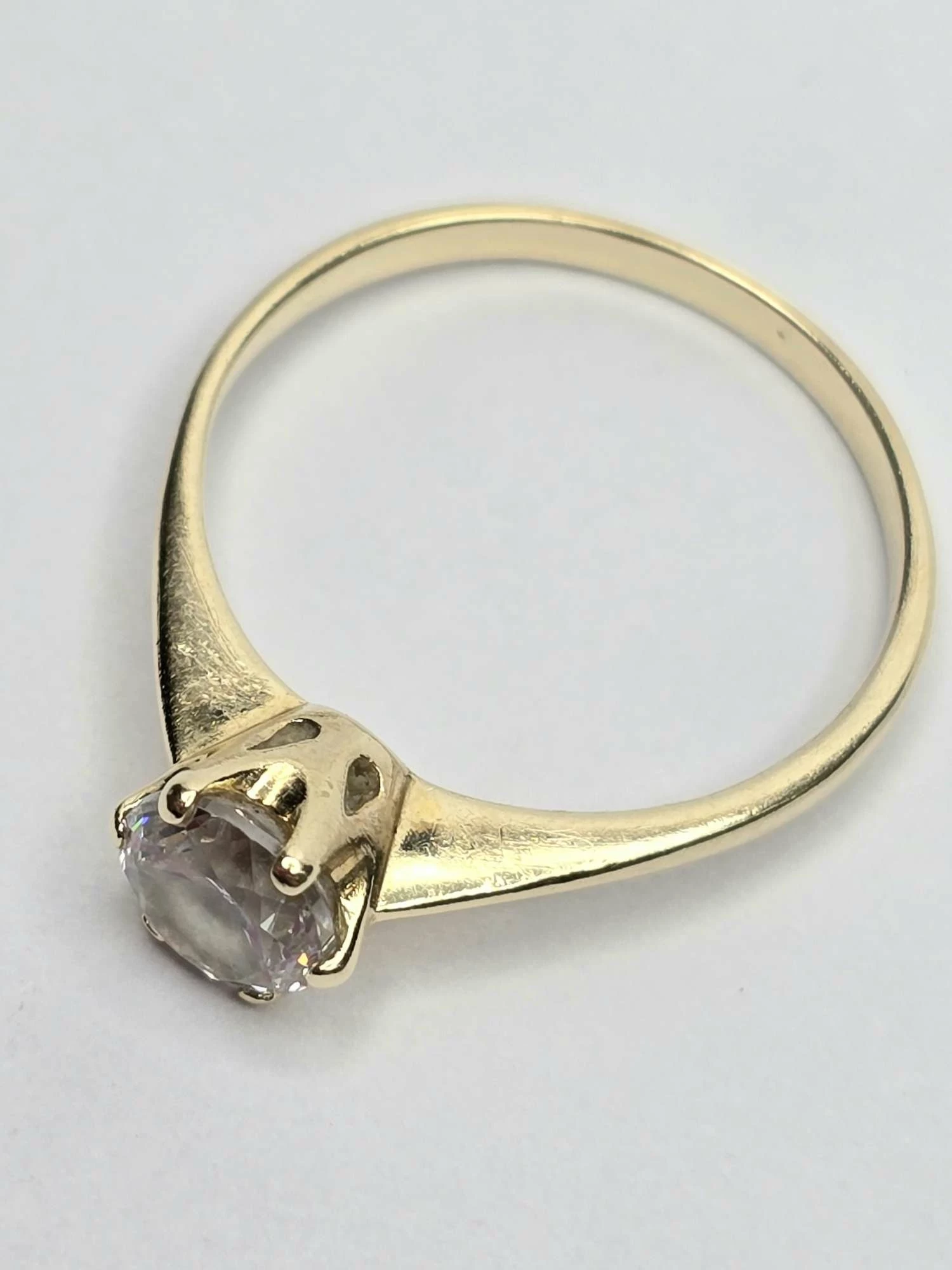 zloty-pierscionek-223g-585-r17-rodzaj-2205-16