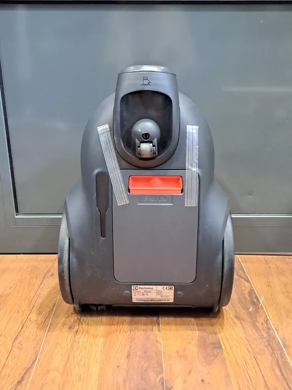 ODKURZACZ ELECTROLUX EL61H4SW KOMPLET