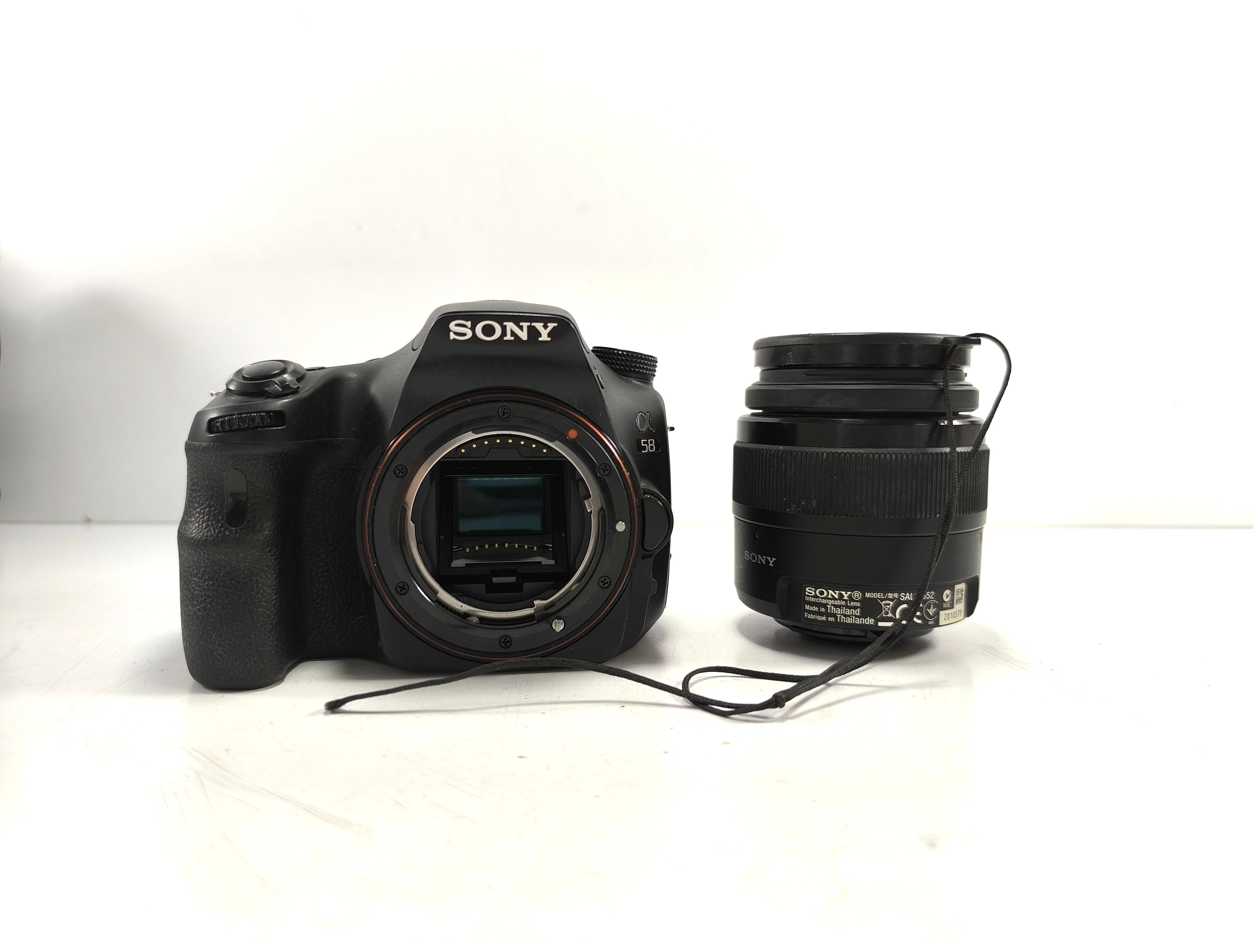 lustrzanka-sony-alpha-a58-akcesoria-torba-marka-sony