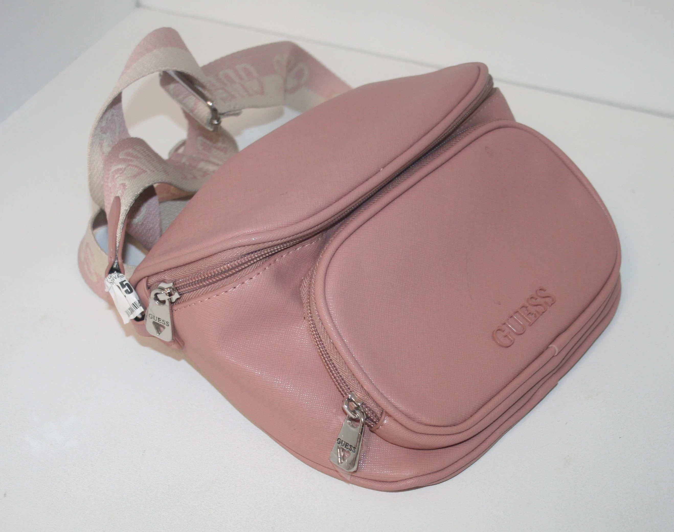 torebka-guees-rozowa-biodrowa-lubelska-40-sj-krasnik