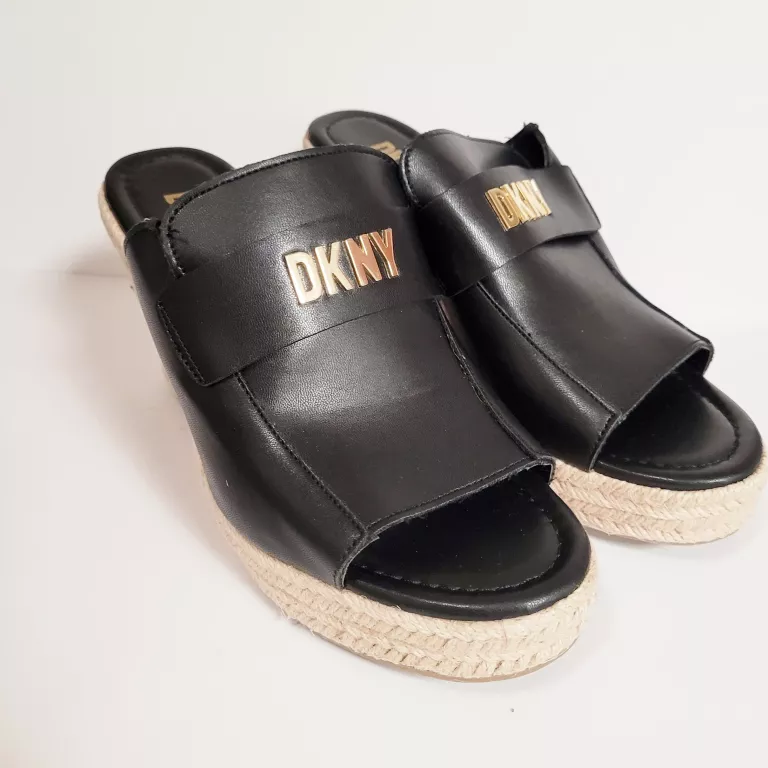 KLAPKI DKNY NA KOTURNIE R.37.5