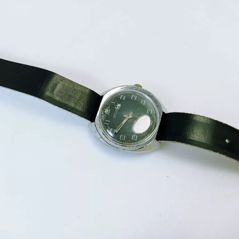 ZEGAREK MECHANICZNY ZIOM MADE IN USSR