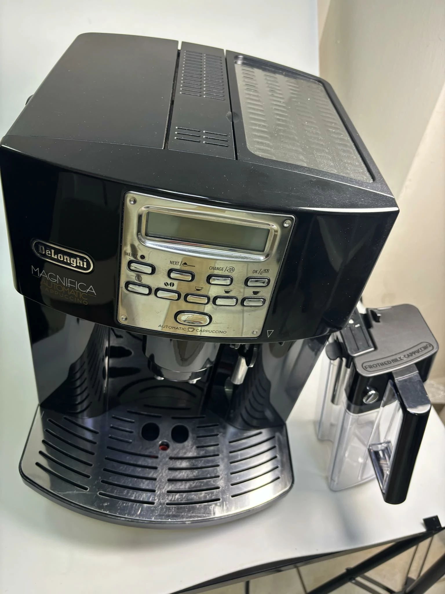 ekspres-delonghi-esam35xy-36xy-marka-delonghi