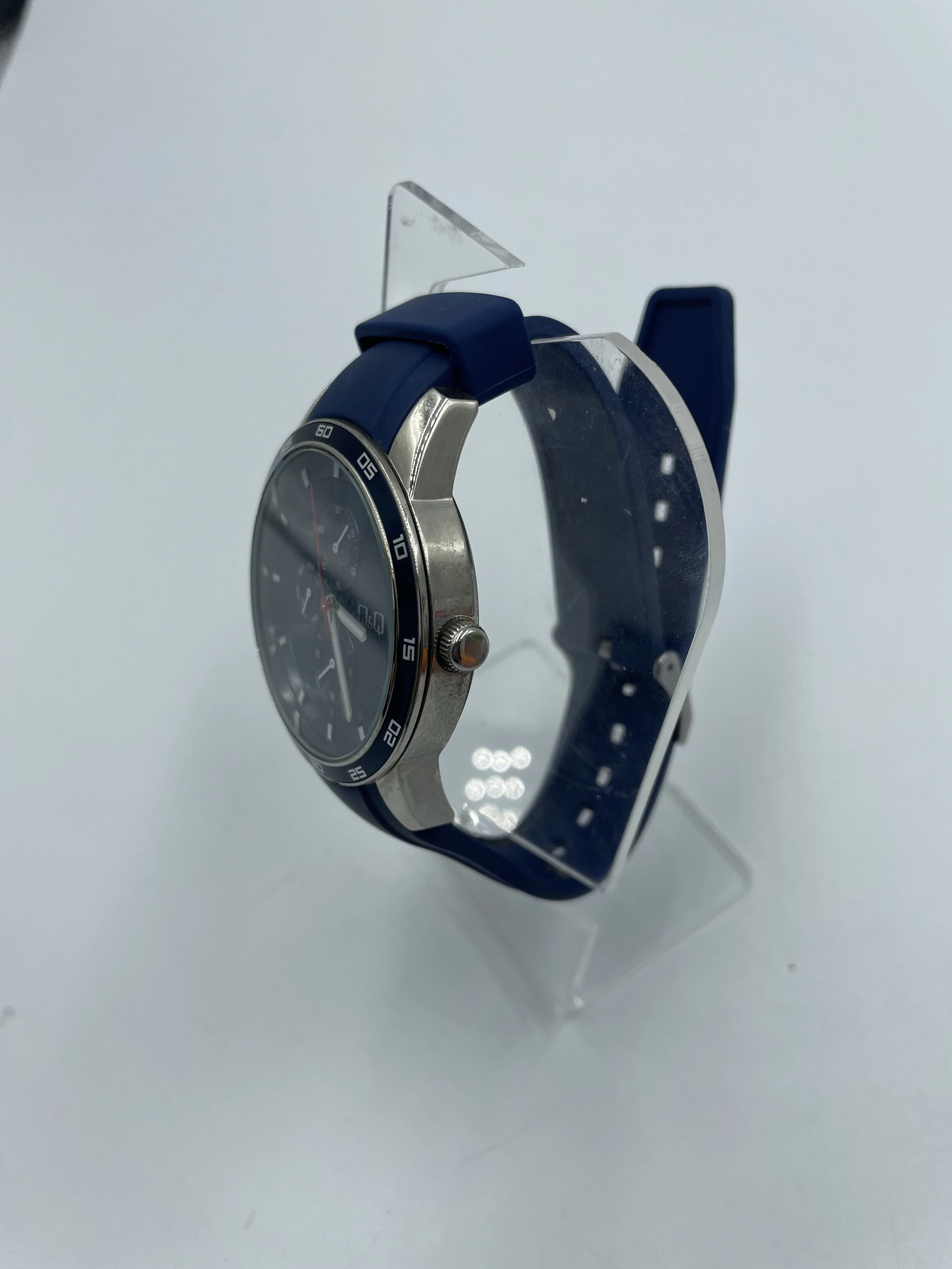 zegarek-meski-qq-classic-q-aa36-302-ean-gtin-4966006840452