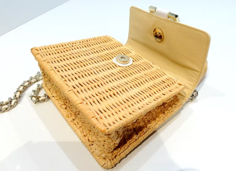 TED BAKER JAYLISI TORBA PRZEZ RAMIĘ RATTAN NATURA