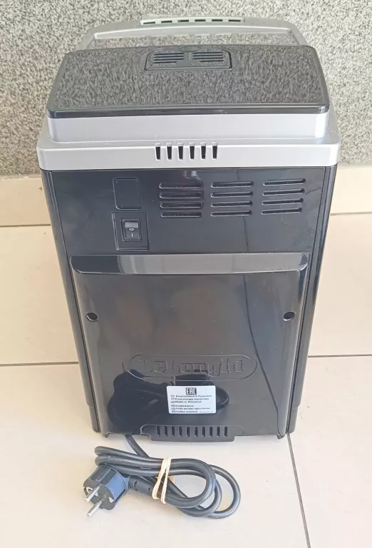 EKSPRES CIŚNIENIOWY DE'LONGHI MAGNIFICA S SMART ECAM250.23.SB