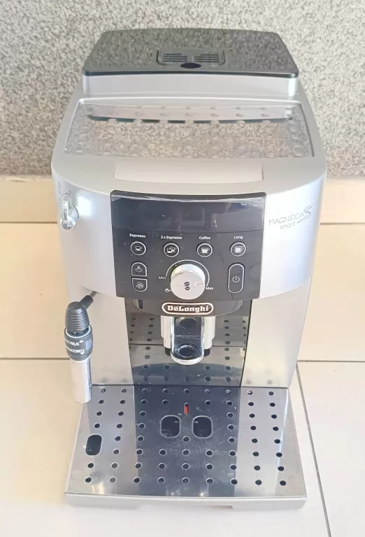 EKSPRES CIŚNIENIOWY DE'LONGHI MAGNIFICA S SMART ECAM250.23.SB