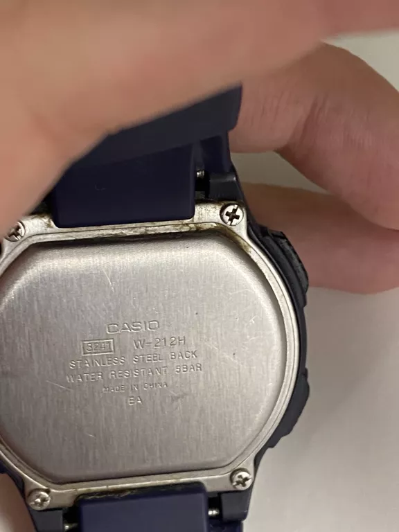 zegarek-casio-w-212h-mechanizm-kwarcowy