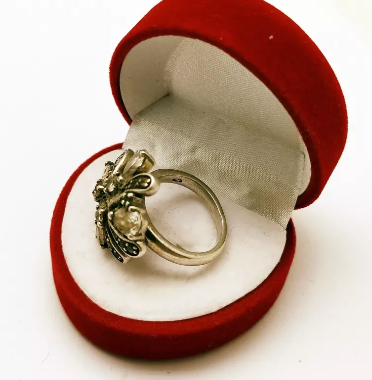 srebny-piersionek-835-rodzaj-2205-2