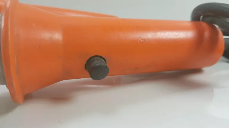 miernik-napiecia-iskra-model-ut12e