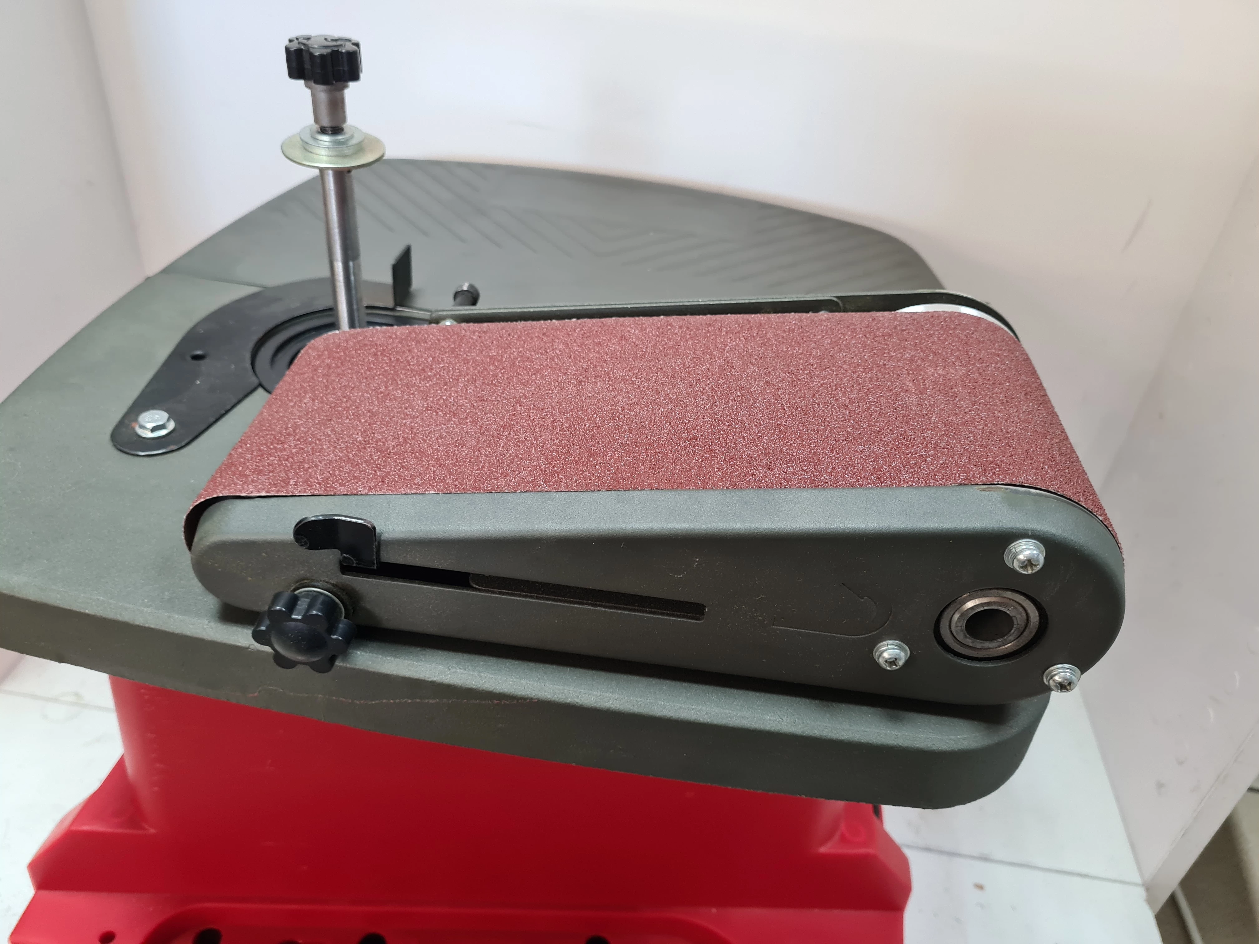 szlifierka-stolowa-wrzecionowo-tasmowa-rodzaj-zasilania-sieciowe