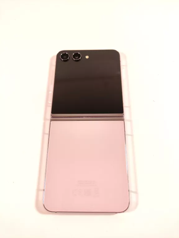 TELEFON SAMSUNG GALAXY Z FLIP 5 8/512GB KOMPLET OPIS