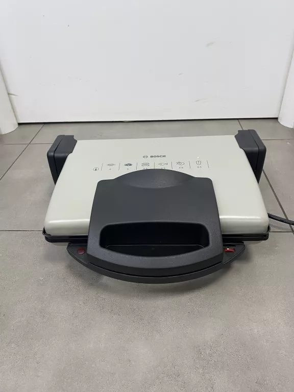 TRADYCYJNY GRILL ELEKTRYCZNY BOSCH TFB3302V SREBRNY/SZARY 1800 W