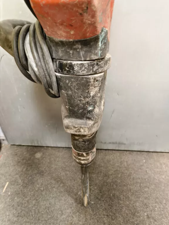 MŁOT HILTI TE 1000-AVR