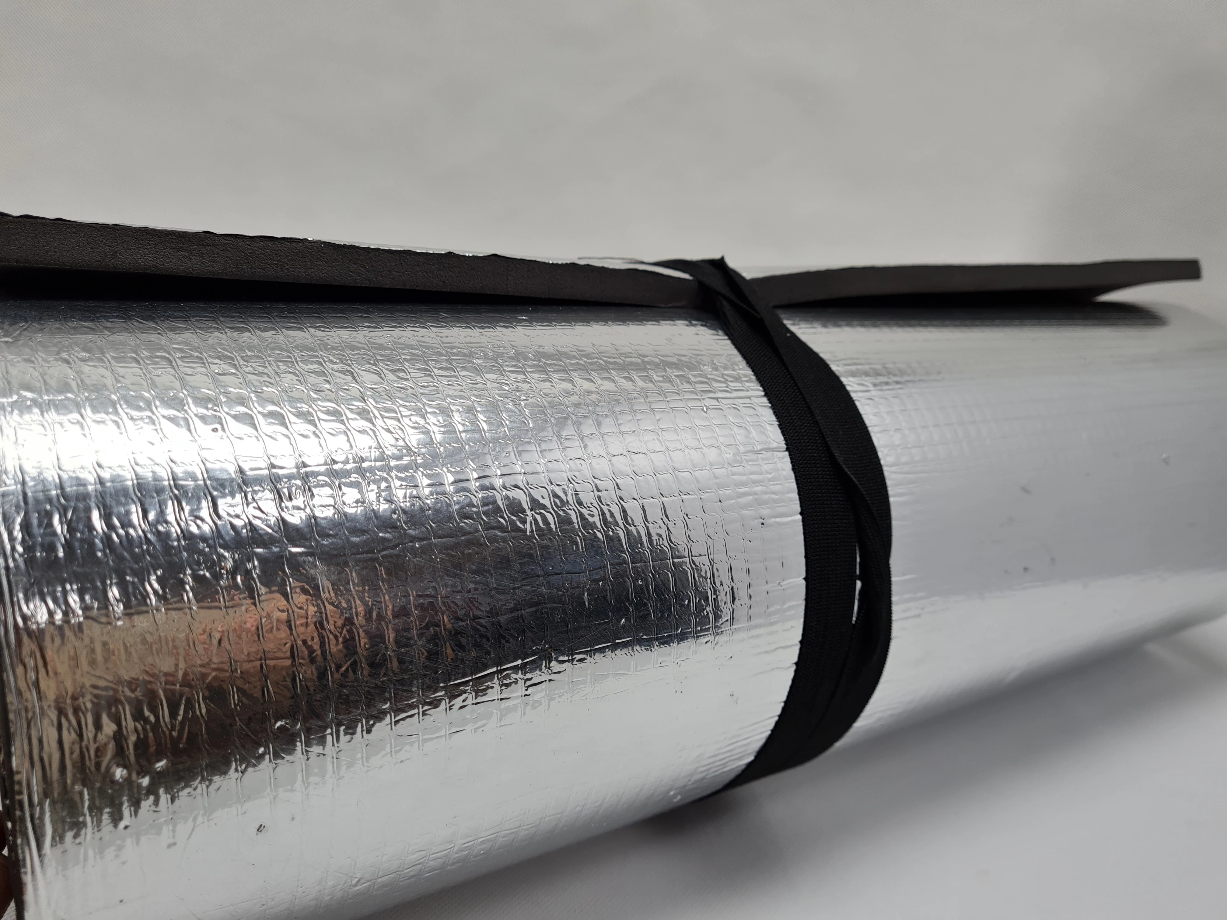 karimata-aluminium-model-karimata-turystyczna-termiczna-idealna-na-podloze