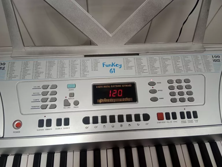FUNKEY 61 EDITION KEYBOARD ORGANY ZE STOJAKIEM
