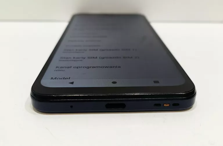TELEFON MOTO G13