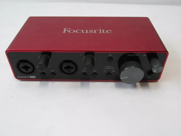 INTERFEJS FOCUSRITE SCARLETT 2I2 3GEN