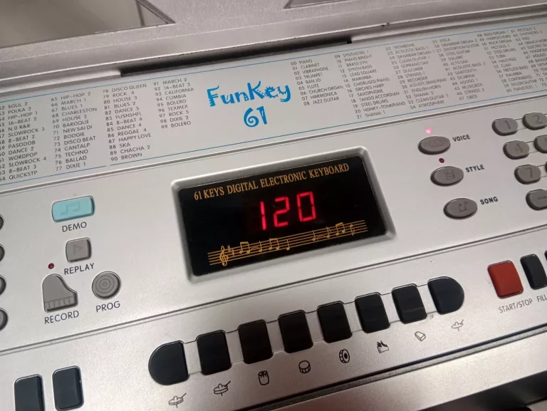 FUNKEY 61 EDITION KEYBOARD ORGANY ZE STOJAKIEM