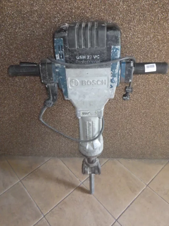 mlot-wyburzeniowy-bosch-gsh-27-vc-energia-udaru-6200