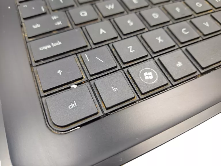 LAPTOP HP 655 RAM 4GB 298GB + ZASILACZ