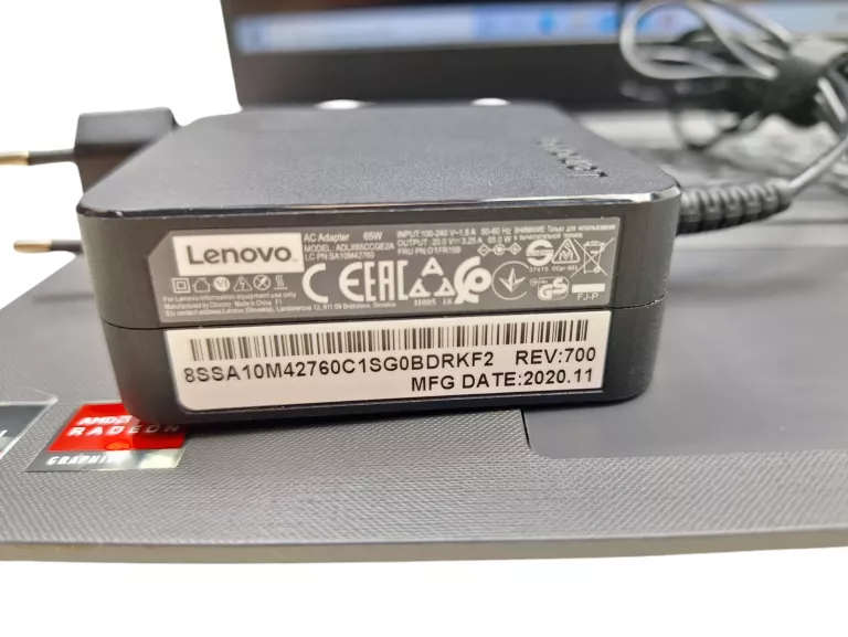 LAPTOP LENOVO V14-ADA RYZEN 3 8GB RAM 256GB SSD//ŁADOWARKA