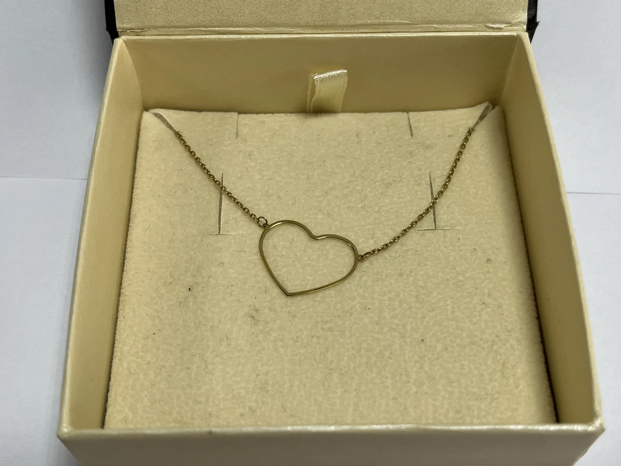 piekny-zloty-lancuszek-z-sercem-apart-stan-uzywany