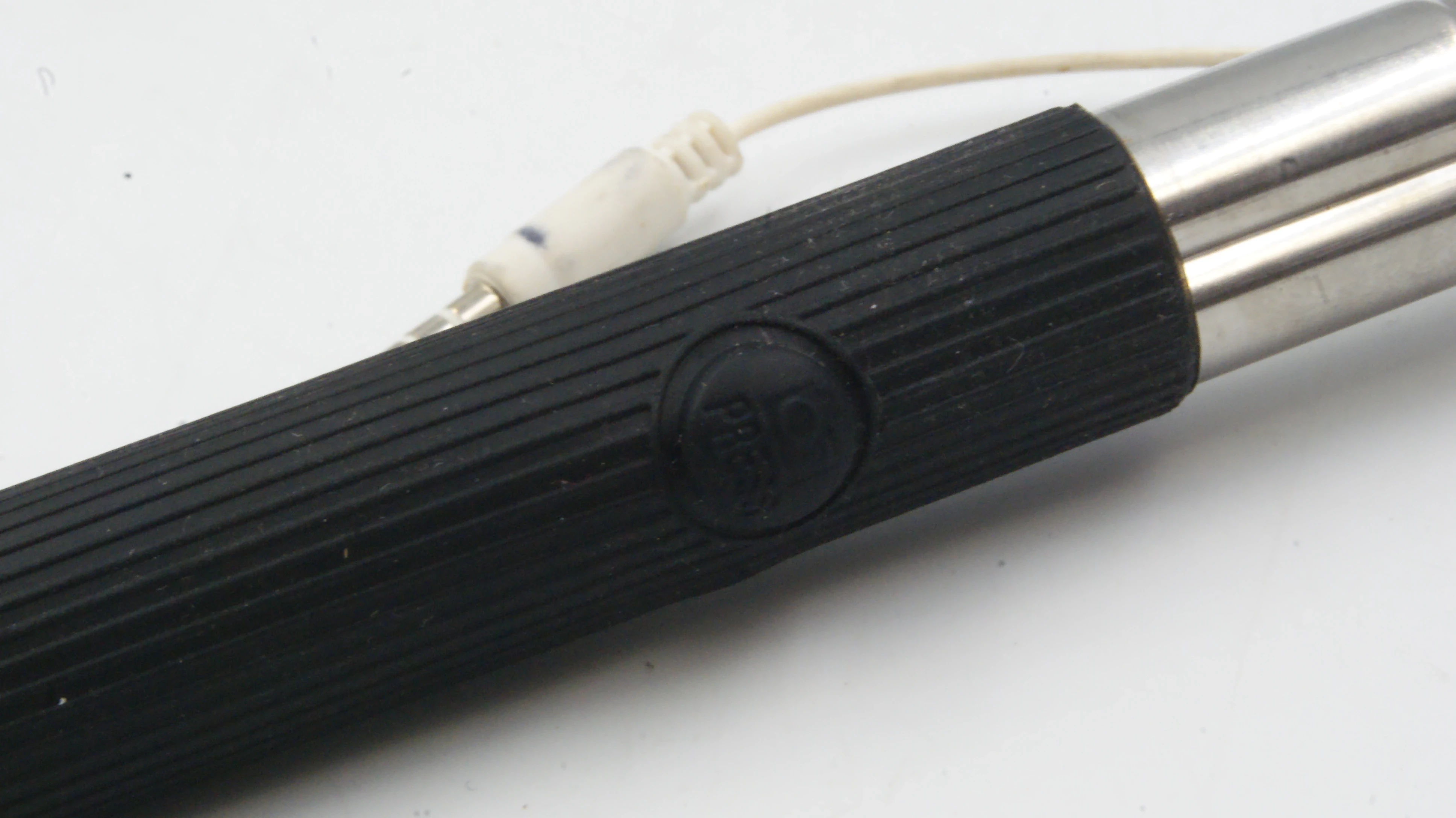 selfie-stick-czarny-z-przyciskiem-kolor-249512-1647427