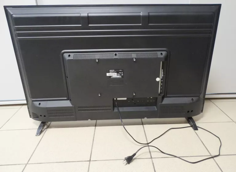 TELEWIZOR LCD MANTA 50LUA120D 50" 4K +PILOT USZKODZONY